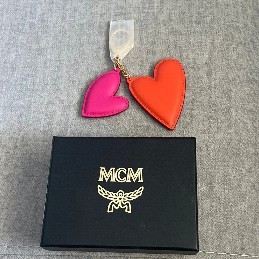 MCM Red Heart Key Holder Set